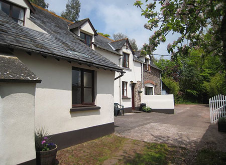 self catering cottages near dartmoor